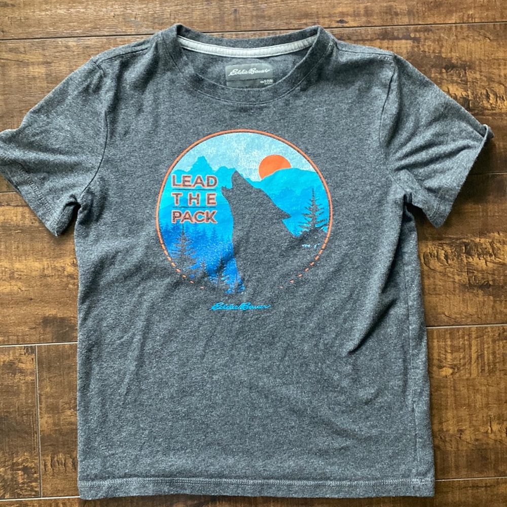 Wolf Lead the Pack t-shirt